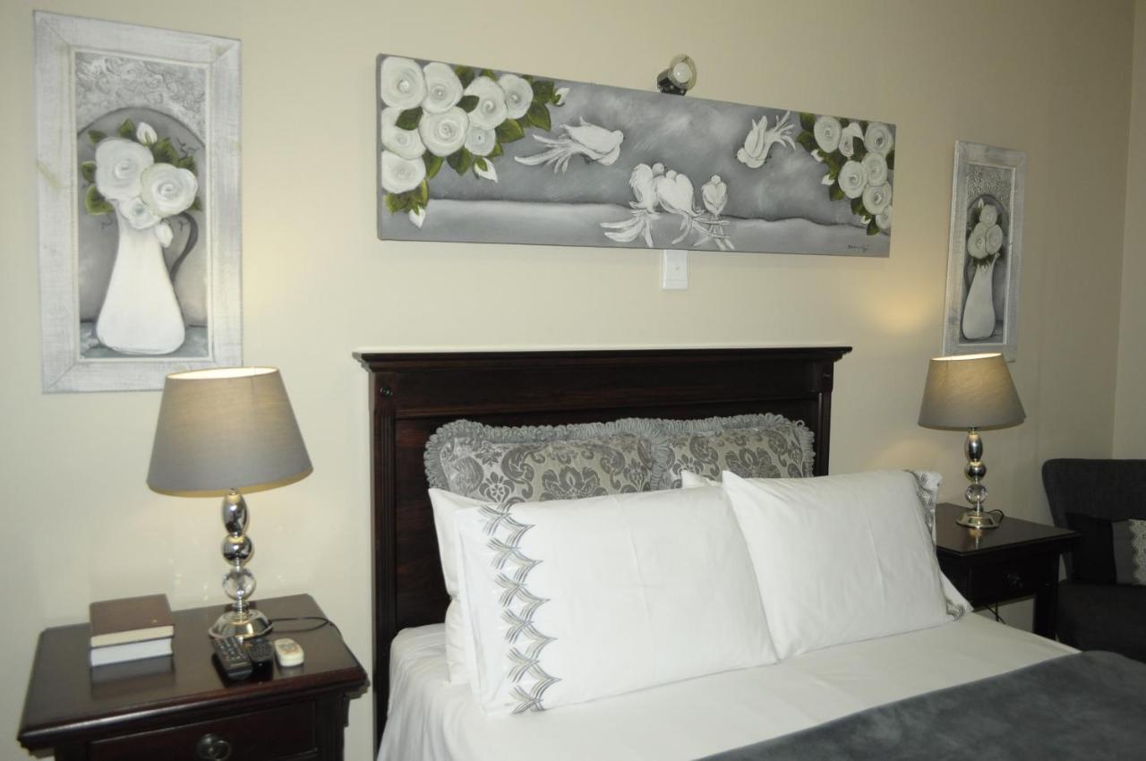 @Home Guest House Rustenburg Luaran gambar