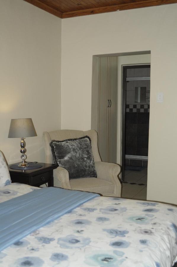 @Home Guest House Rustenburg Luaran gambar
