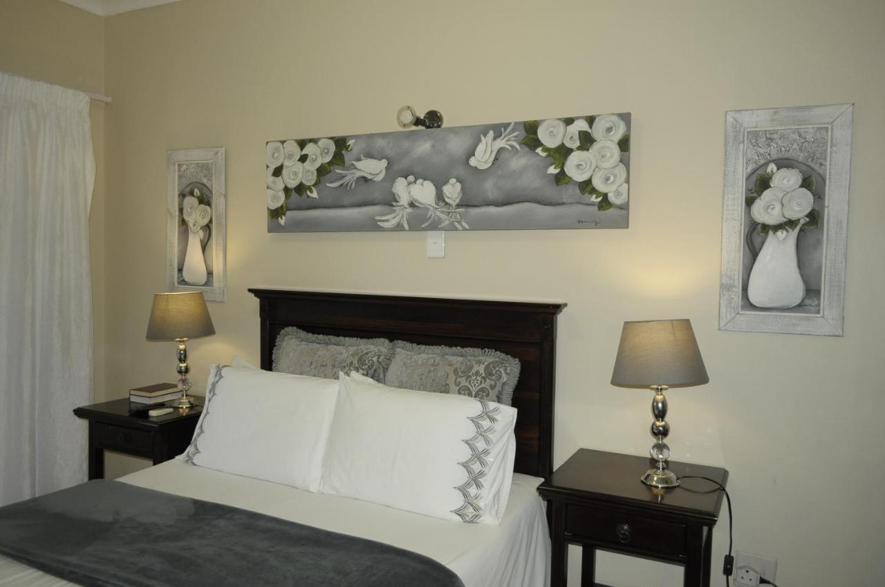 @Home Guest House Rustenburg Luaran gambar