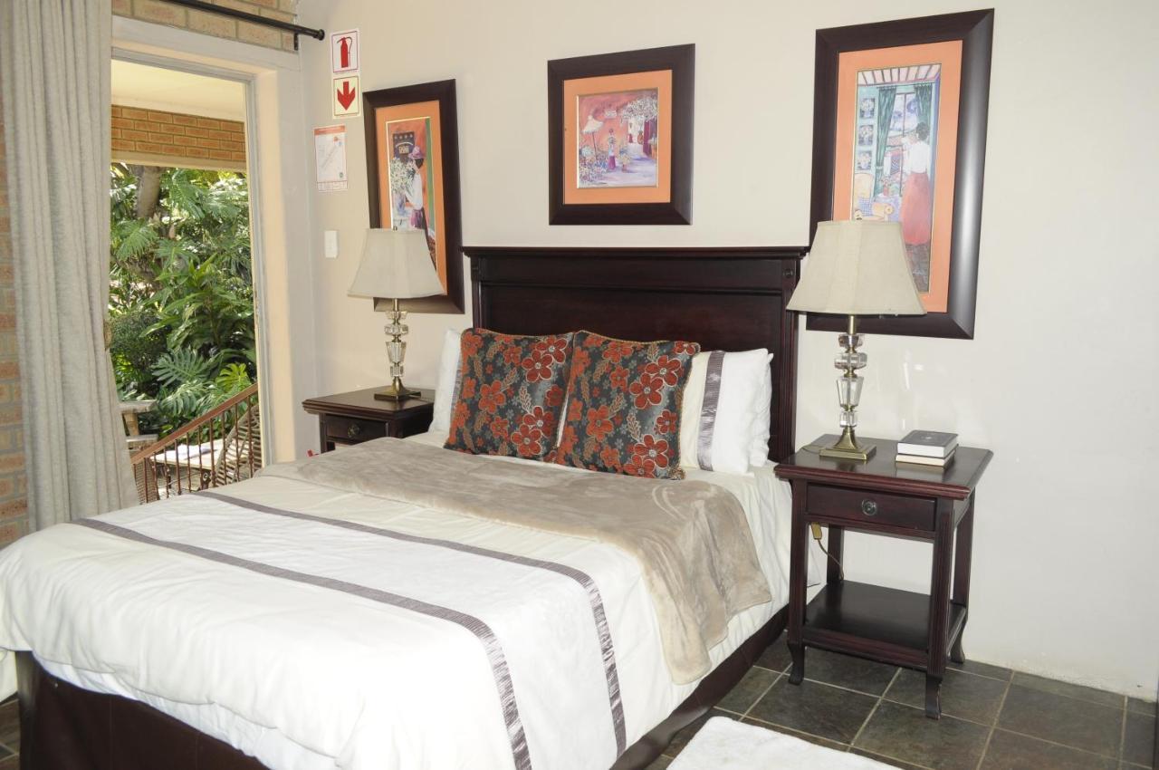 @Home Guest House Rustenburg Luaran gambar