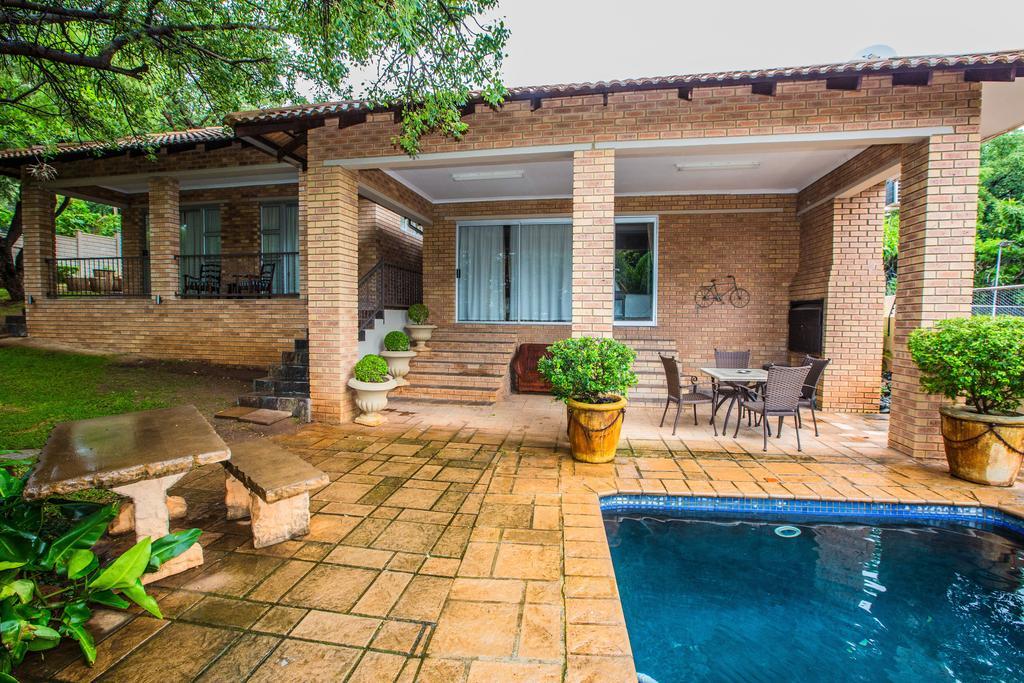 @Home Guest House Rustenburg Luaran gambar